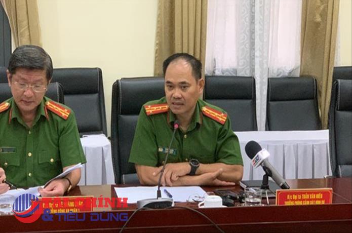 Công ty tài chính cắt ghép ảnh "nóng", gọi điện chửi khách hàng để đòi nợ