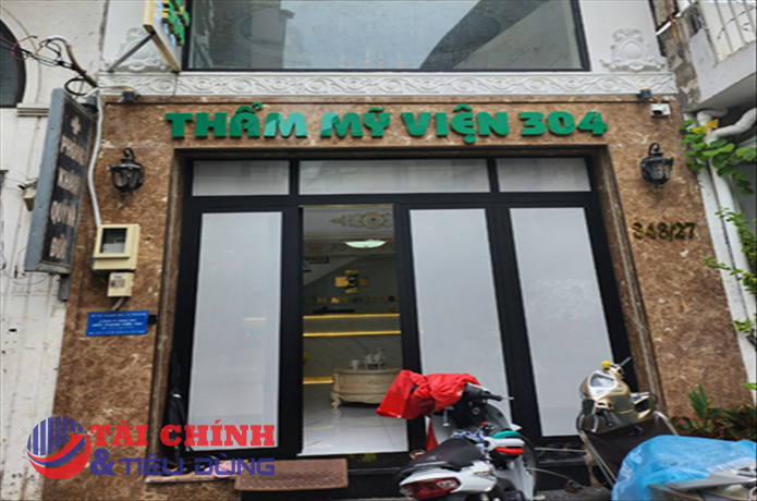 Thẩm mỹ viện 304 bị phạt hơn 93 triệu đồng, đình chỉ hoạt động 18 tháng