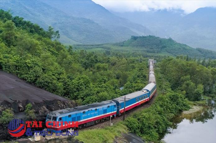 Bổ sung hơn 20 chuyến tàu đi Vinh, Đà Nẵng phục vụ cao điểm Tết