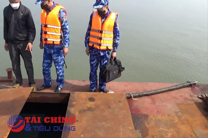 Tạm giữ 20.000 lít dầu DO không rõ nguồn gốc