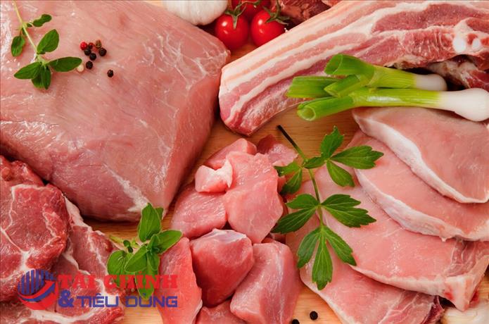 Giá thịt heo hôm nay 28/3: Giảm giá mạnh đến 14.000 đồng/kg.