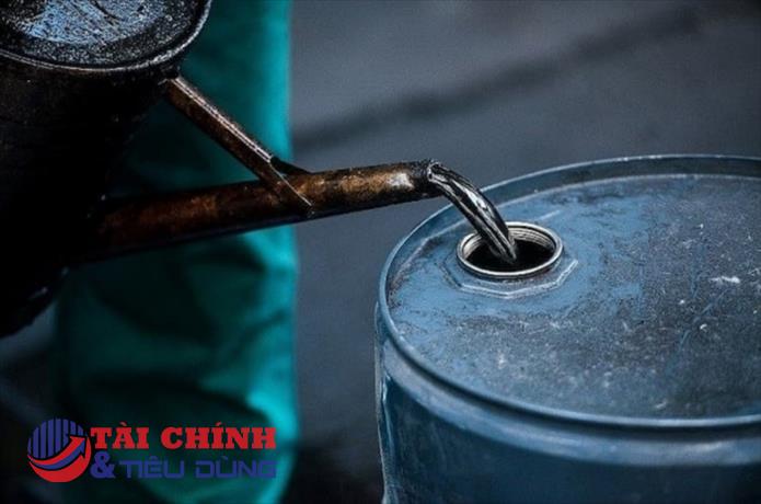 Giá xăng dầu hôm nay 18/7: Kéo dài đà trượt dốc do dữ liệu kinh tế của Trung Quốc thấp hơn mong đợi