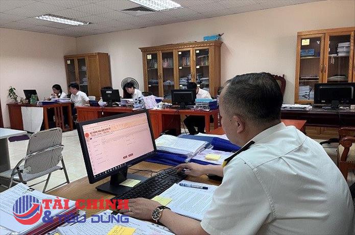 Xử lý nghiêm hành vi mua bán, sử dụng hóa đơn bất hợp pháp nhằm trốn thuế