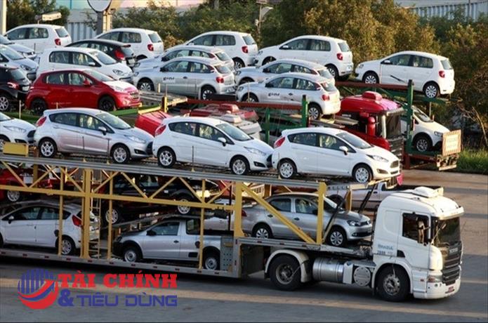 Ô tô nhập khẩu vẫn tăng trưởng bất chấp sức mua sụt giảm