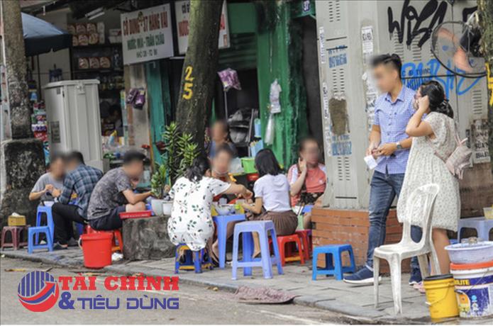 TP.HCM thu phí sử dụng vỉa hè, lòng đường từ tháng 9