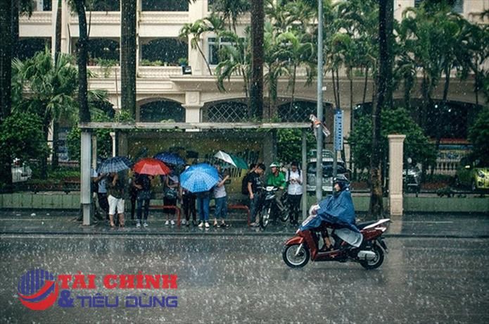 Thời tiết hôm nay 09/08: Bắc Bộ mưa dông rải rác, Trung Bộ nắng nóng gay gắt