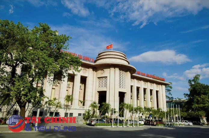 Ngân hàng Nhà nước ngừng thi hành một số quy định 'hạn chế cho vay' tại Thông tư 06