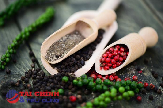 Giá tiêu hôm nay 24/10: Đồng loạt giảm 500 đồng/kg