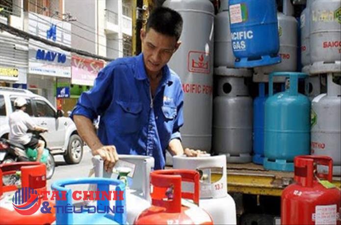 Giá gas hôm nay 1/11: Giá gas bán lẻ trong nước tăng thêm 4.000 - 5.000 đồng/bình 12kg