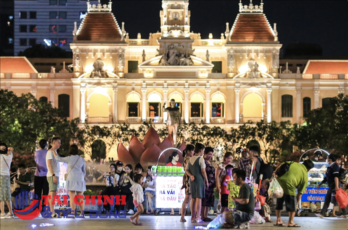 TPHCM: Đề xuất thí điểm kinh doanh trên đường Nguyễn Huệ
