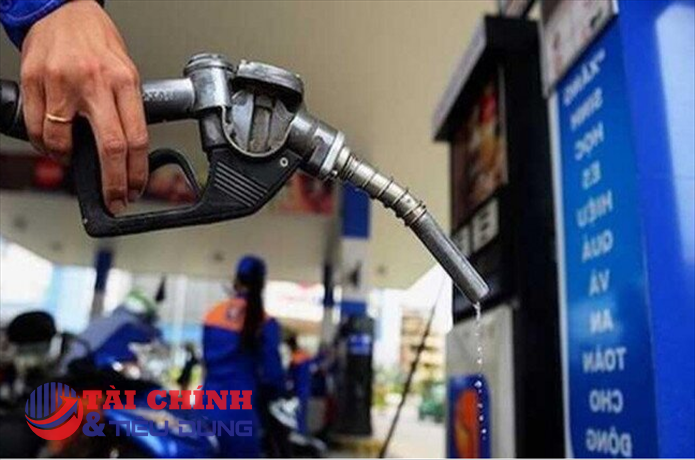 Giá xăng tăng từ 753- 925 đồng/lít