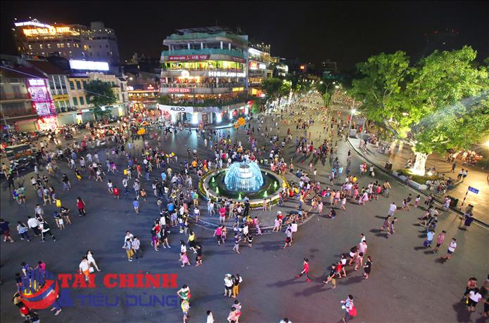 Phố đi bộ Hồ Gươm tạm dừng hoạt động trong dịp Tết Nguyên đán