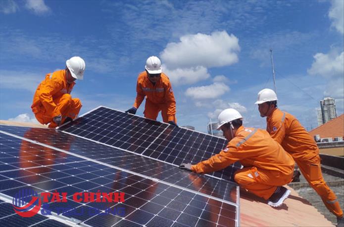 Tạo điều kiện cho doanh nghiệp, người dân tham gia sản xuất, tiêu thụ và tham gia vào thị trường điện