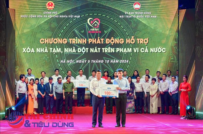 BIDV ủng hộ 100 tỷ đồng chung tay xóa nhà tạm, nhà dột nát