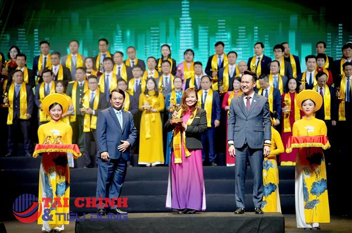Tăng trưởng ổn định, BAC A BANK vào top 100 các doanh nghiệp "Sao Vàng đất Việt năm 2024"