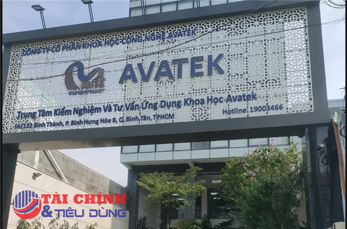 Vụ làm giả hàng trăm nghìn phiếu kiểm nghiệm liên quan kẹo Kera, sữa Hiup: 100 bị cáo hầu tòa tại TP.HCM