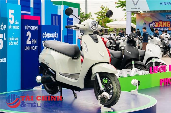 VinFast Evo Grand: Xe máy điện 2 pin đa dụng cho người cần đi xa, chở nhiều