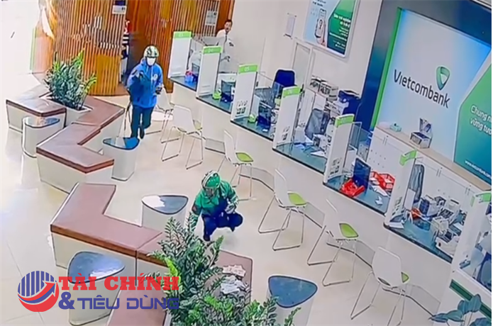 Khẩn trương truy bắt các đối tượng gây ra vụ cướp chi nhánh ngân hàng tại Gia Lai