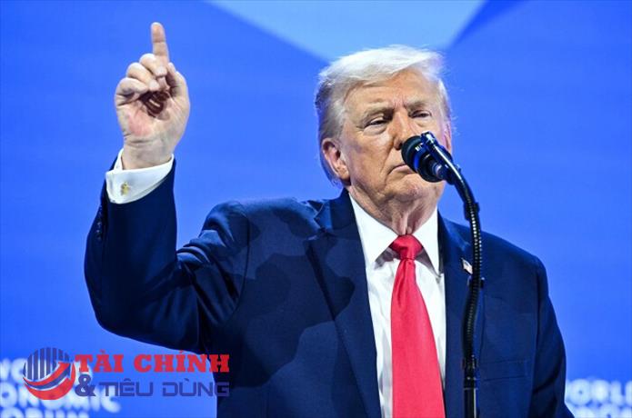 Ông Trump dọa tăng thuế ô tô, dược phẩm Hàn Quốc lên 25% vì chậm phê chuẩn thỏa thuận thương mại