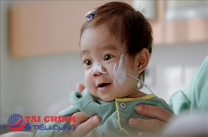 Kỳ tích ghép gan cho bé gái gần 1 tuổi, cân nặng chỉ 5,3 kg tại Vinmec Times City