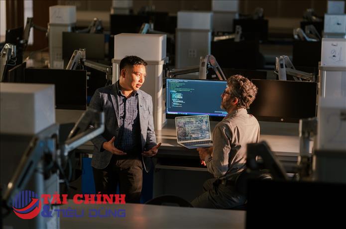 Chủ tịch Hội đồng ĐH VinUni nói về "20.000 nhân tài AI", trả lời câu hỏi: Vingroup có cam kết đầu ra không?