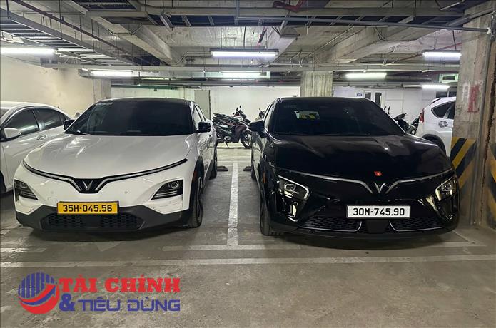 9x chuyển từ xe xăng sang VinFast VF 7: “Mỗi tháng tiết kiệm 4-5 triệu đồng, sạc tiện lợi, cầm lái quá phấn khích”