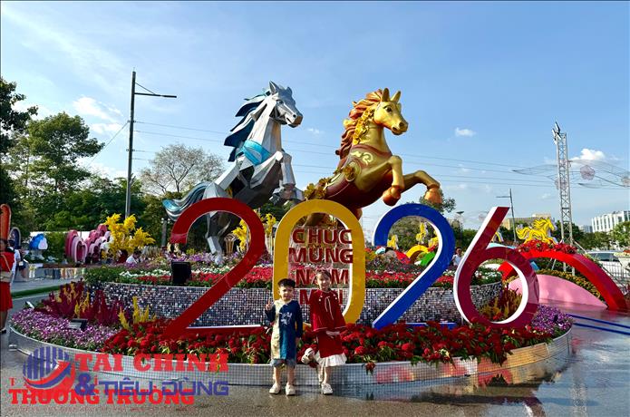 Rộn ràng sắc xuân tại Lễ hội Đường Hoa - Đường Sách Tết Bính Ngọ 2026