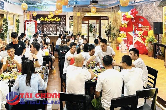 Sau Tết người tiêu dùng bẻ lái sang trải nghiệm