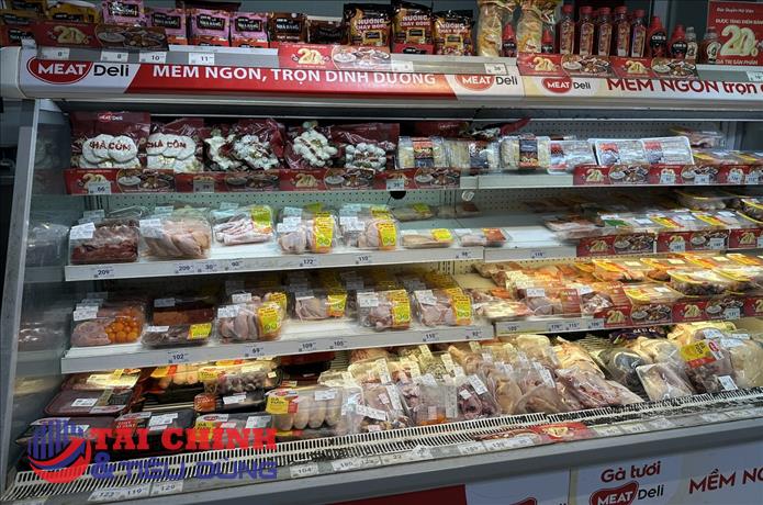 Thực phẩm đông lạnh tràn ngập siêu thị, nguồn cung dồi dào, giá trở lại bình ổn sau Tết