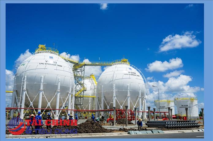 Gặp sự cố kép từ Trung Đông, PVGAS Trading thông báo khẩn