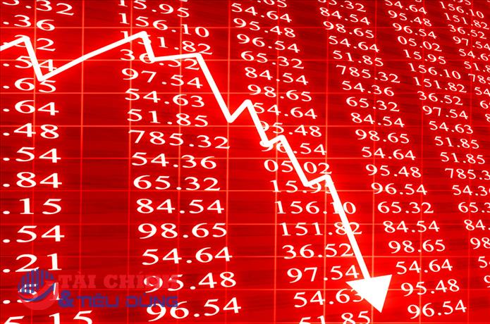 VN-Index giảm mạnh, chuyên gia khuyến nghị thận trọng chờ tín hiệu tạo đáy