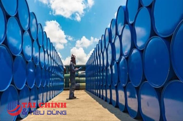 Bộ Tài chính đề xuất hạ thuế nhập khẩu nhiều mặt hàng xăng dầu về 0%