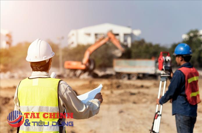 Vốn đầu tư công tăng tốc, cổ phiếu xây dựng chuẩn bị 'bứt tốc'