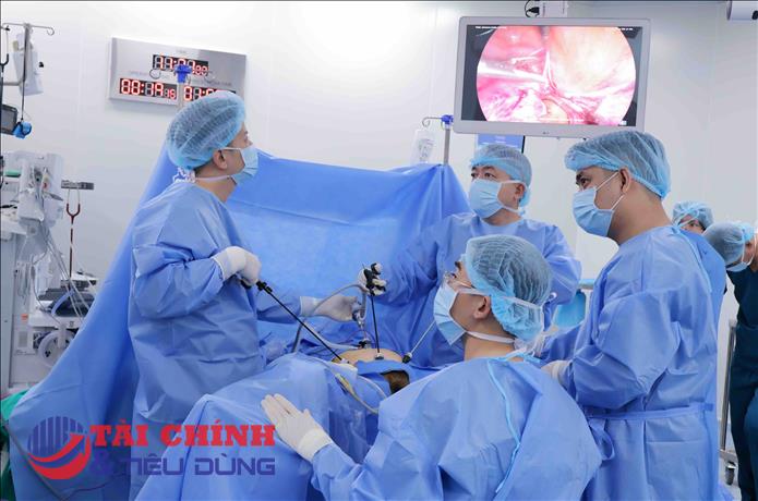 Xuất huyết sau mãn kinh kéo dài, người phụ nữ bất ngờ phát hiện ung thư 