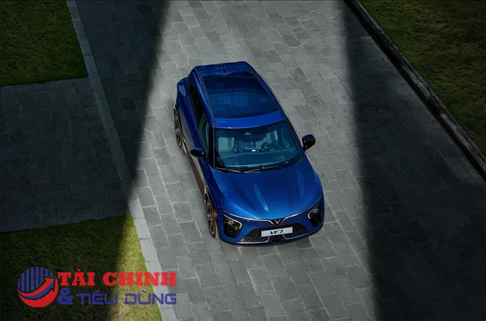 VF 7 - Mẫu SUV chiều lòng gia đình trẻ: Thỏa đam mê xê dịch, vẫn dư dả tài chính