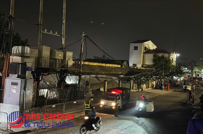 Phường Hồng Hà: Kiên quyết xử lý dứt điểm tình trạng lấn chiếm vỉa hè để buôn bán