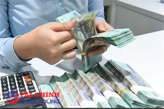 Lãi gửi tiết kiệm tăng nhiệt "cuộc đua" huy động ngày càng nóng