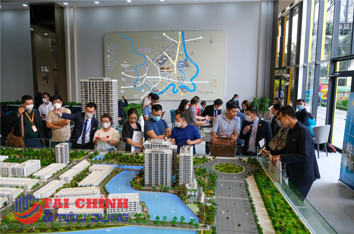 Doanh nghiệp bất động sản tăng mạnh, nhưng làn sóng rút lui khỏi thị trường cũng gia tăng