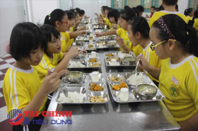 TP.HCM kiểm tra 317 cơ sở cung cấp suất ăn trường học