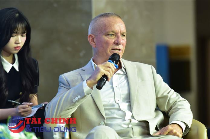 Chuyên gia quốc tế: “Kỳ quan đô thị” Vinhomes Green Paradise đưa bất động sản Việt Nam vào trung tâm của dòng vốn quốc tế