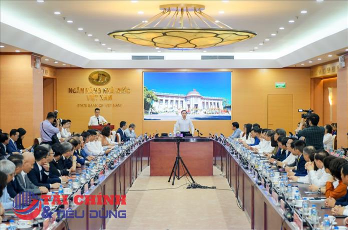 Ngân hàng đồng thuận giảm lãi suất, hỗ trợ doanh nghiệp giữa áp lực thị trường