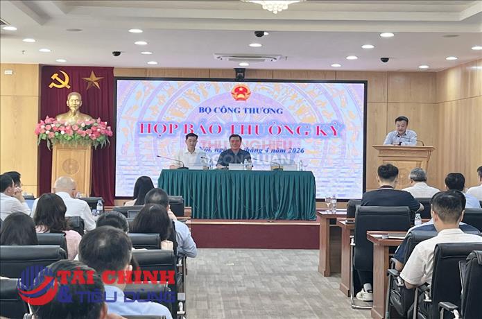 Áp lực cung ứng điện gia tăng trong bối cảnh nắng nóng đến sớm