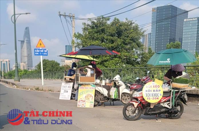 TP Hồ Chí Minh: Lập danh sách, đưa hàng quán vỉa hè vào diện quản lý chặt