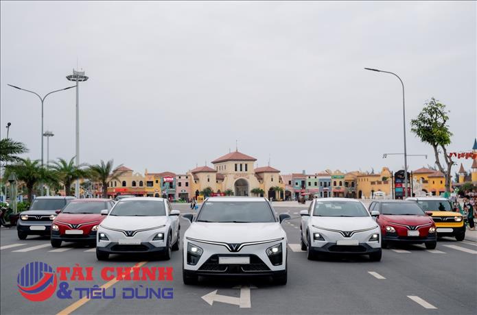 Doanh số ô tô điện Vinfast tăng trưởng bùng nổ trong tháng 3