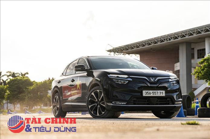 Dùng xe gần 3 năm chỉ mất 1,5 triệu đồng tiền bảo dưỡng, ô tô điện VinFast dễ “nuôi” ngoài tưởng tượng của người dùng