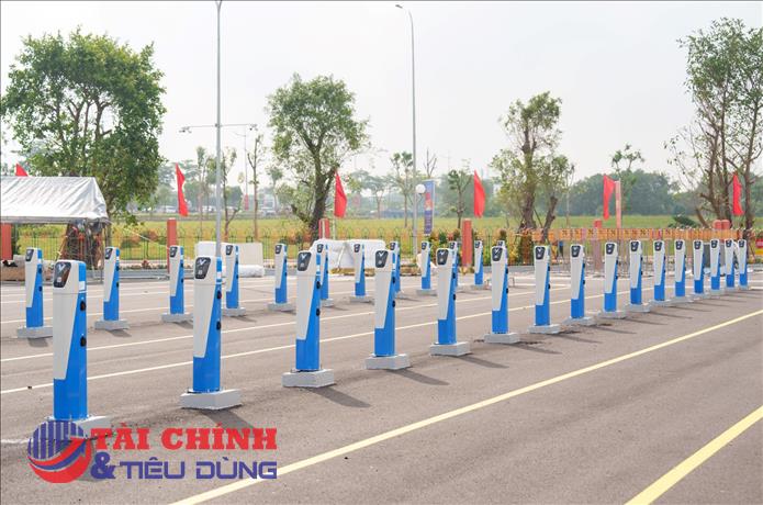  60.000 tủ đổi pin, chi phí “nhẹ ví”, xe máy điện VinFast ngày càng áp đảo thị trường