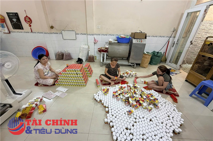 Khởi tố 3 đối tượng sản xuất, buôn bán thuốc giả tại TP.HCM, thu giữ hơn 4.000 hộp thành phẩm