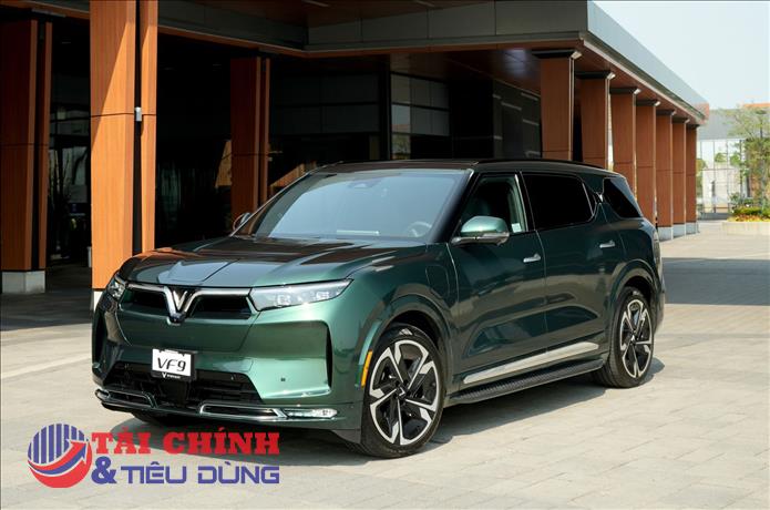  Chủ xe từng đi Lexus, Mercedes chọn VinFast VF 9: Lái nhàn hơn, cảm giác an toàn rõ rệt hơn 