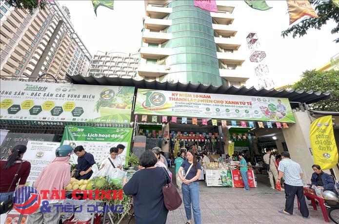 Phiên chợ Xanh - Tử tế: 10 năm gieo niềm tin, kiến tạo hệ sinh thái tiêu dùng bền vững