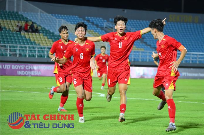 U17 Việt Nam vô địch: Dấu ấn HLV Roland và “hệ sinh thái” CLB Hà Nội